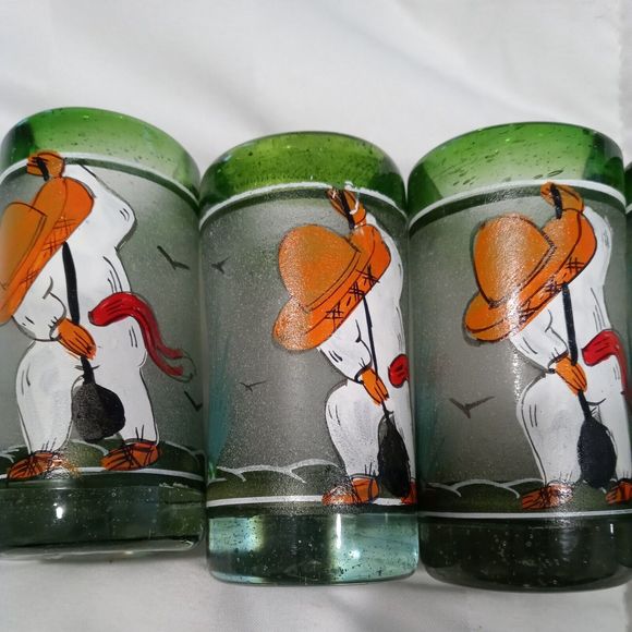 Set of 4 Hand blown Mexican hand painted shot Glasses - Picture 10 of 13